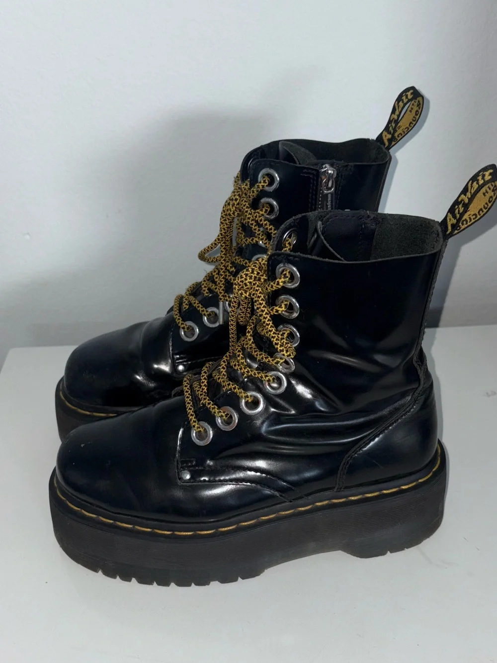 Dr. Airwair Marten Black Jadon Max Size 7